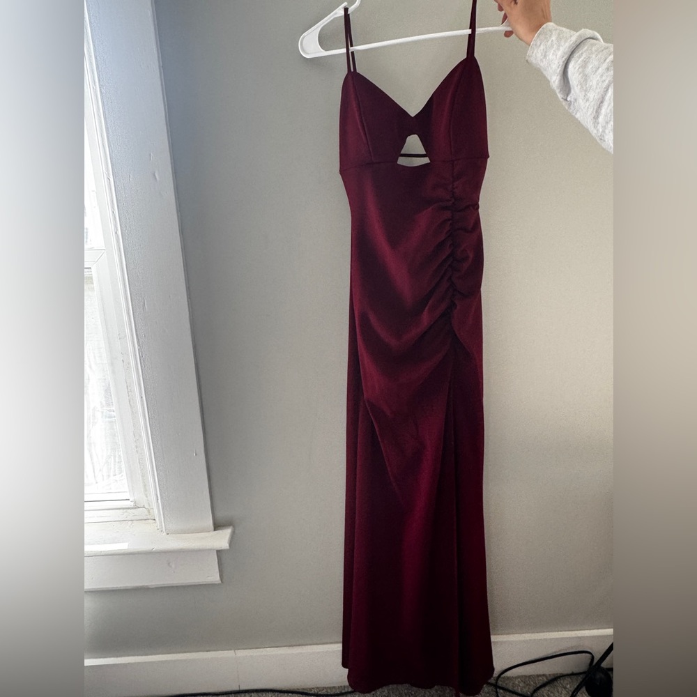 Emerald Sundae Backless Burgundy Dress